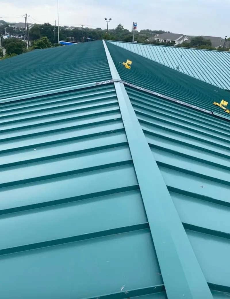 Green commercial metal roof ridge and valley for Metal Roof Repair in Colusa